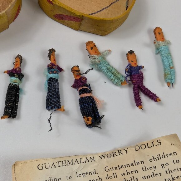 Vintage Set of 6 Tiny Guatemalan Worry Dolls in Handmade Balsa Wood Basket - Picture 3 of 6